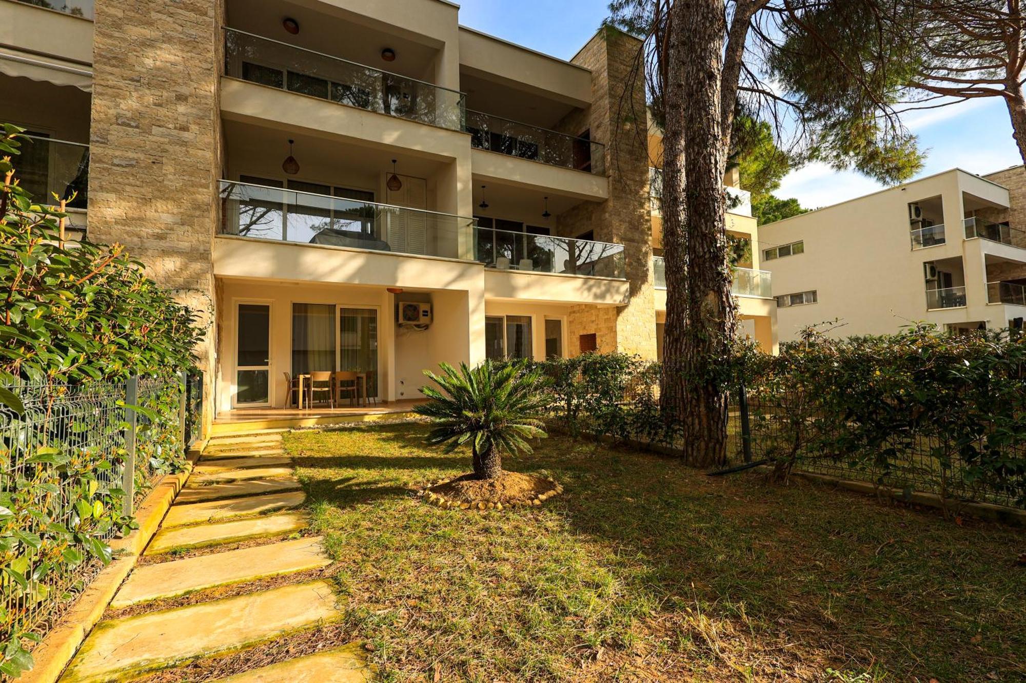 Sanpietro Vacation Rentals Plazhi San Pietro Exterior foto